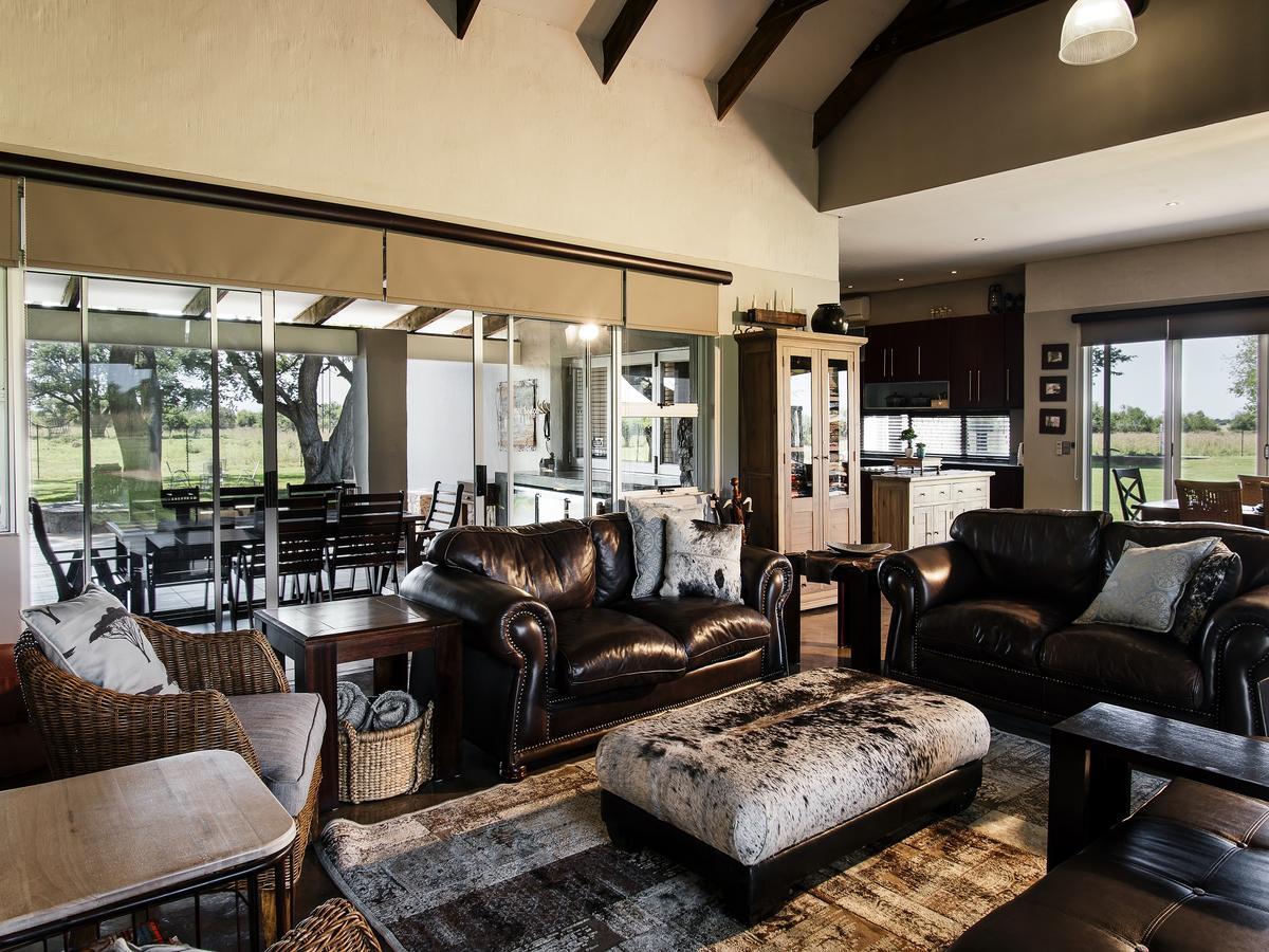 Buffalo Thorn Tree Lodge Swartruggens Exterior foto